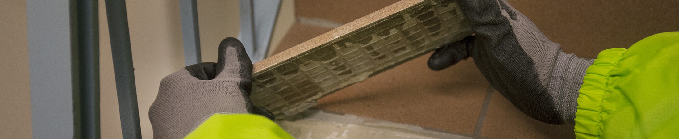 Arbeta och installera säkert Arbeta och installera säkert